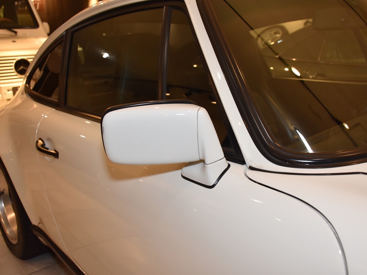 ポルシェ　911(Type930)