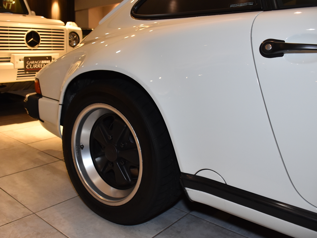 ポルシェ　911(Type930)
