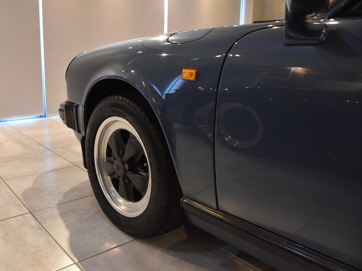 ポルシェ　911(Type930)