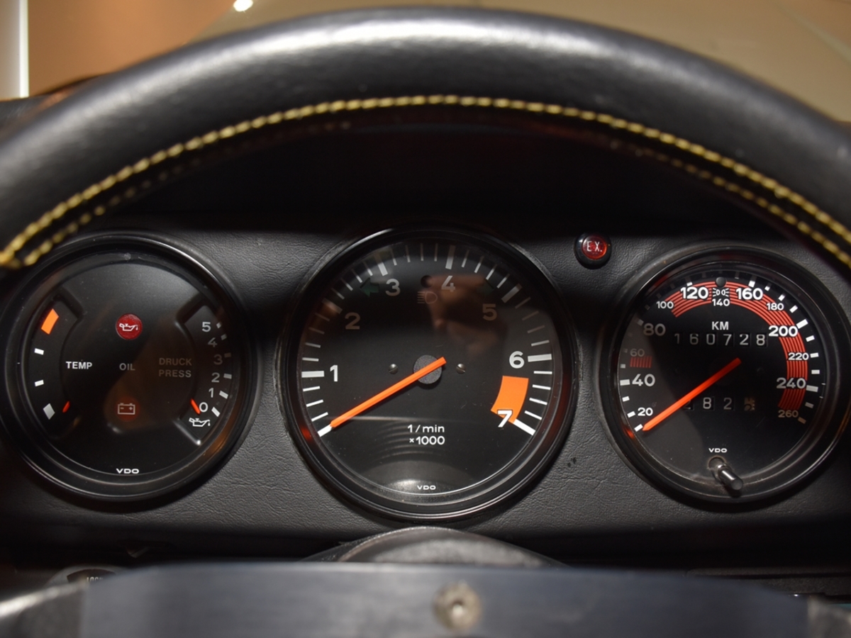 ポルシェ　911(Type930)