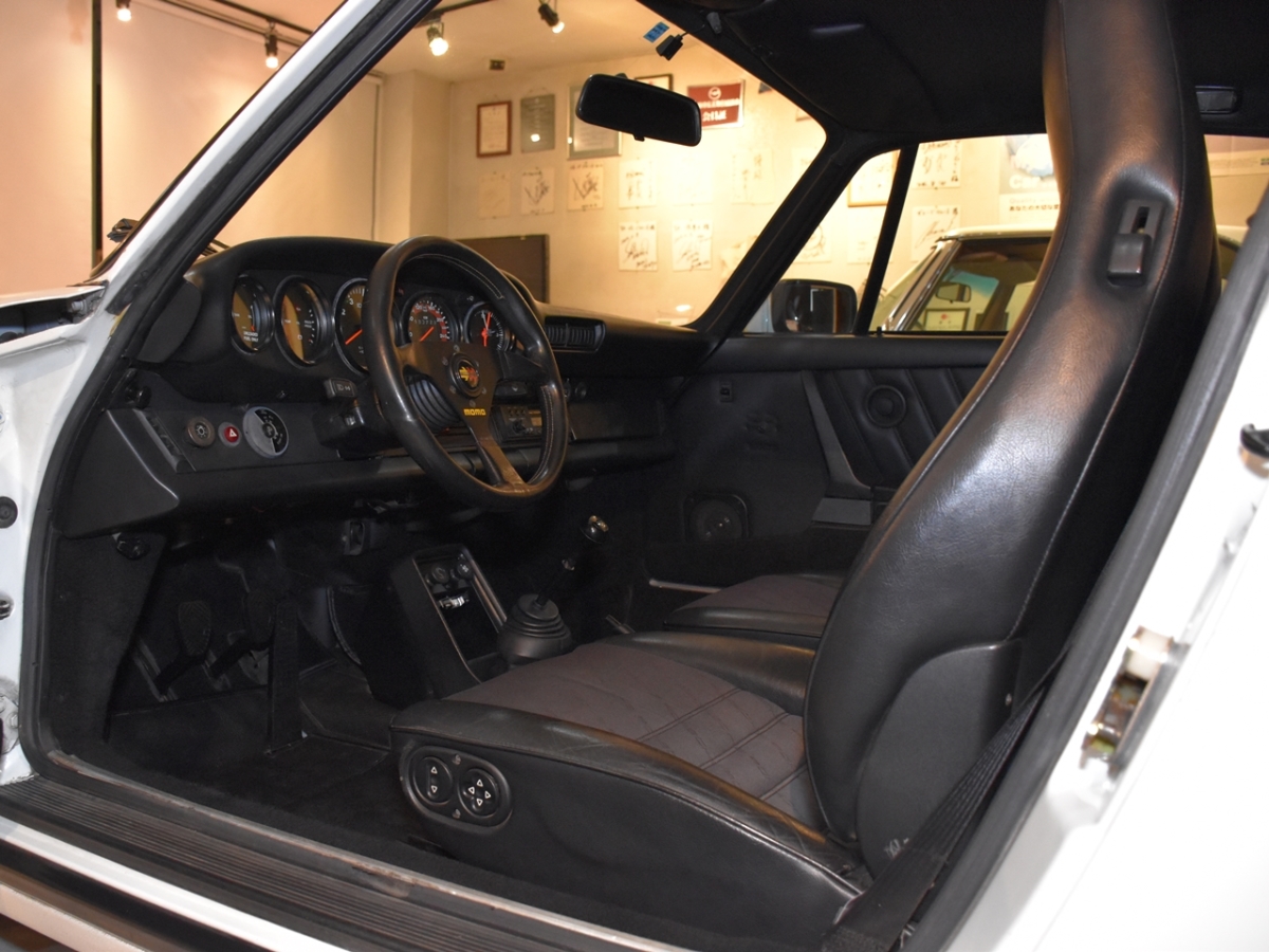 ポルシェ　911(Type930)