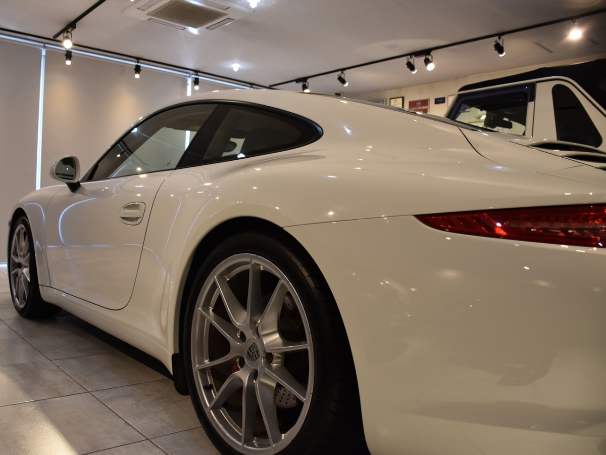 ポルシェ　911(Type991)