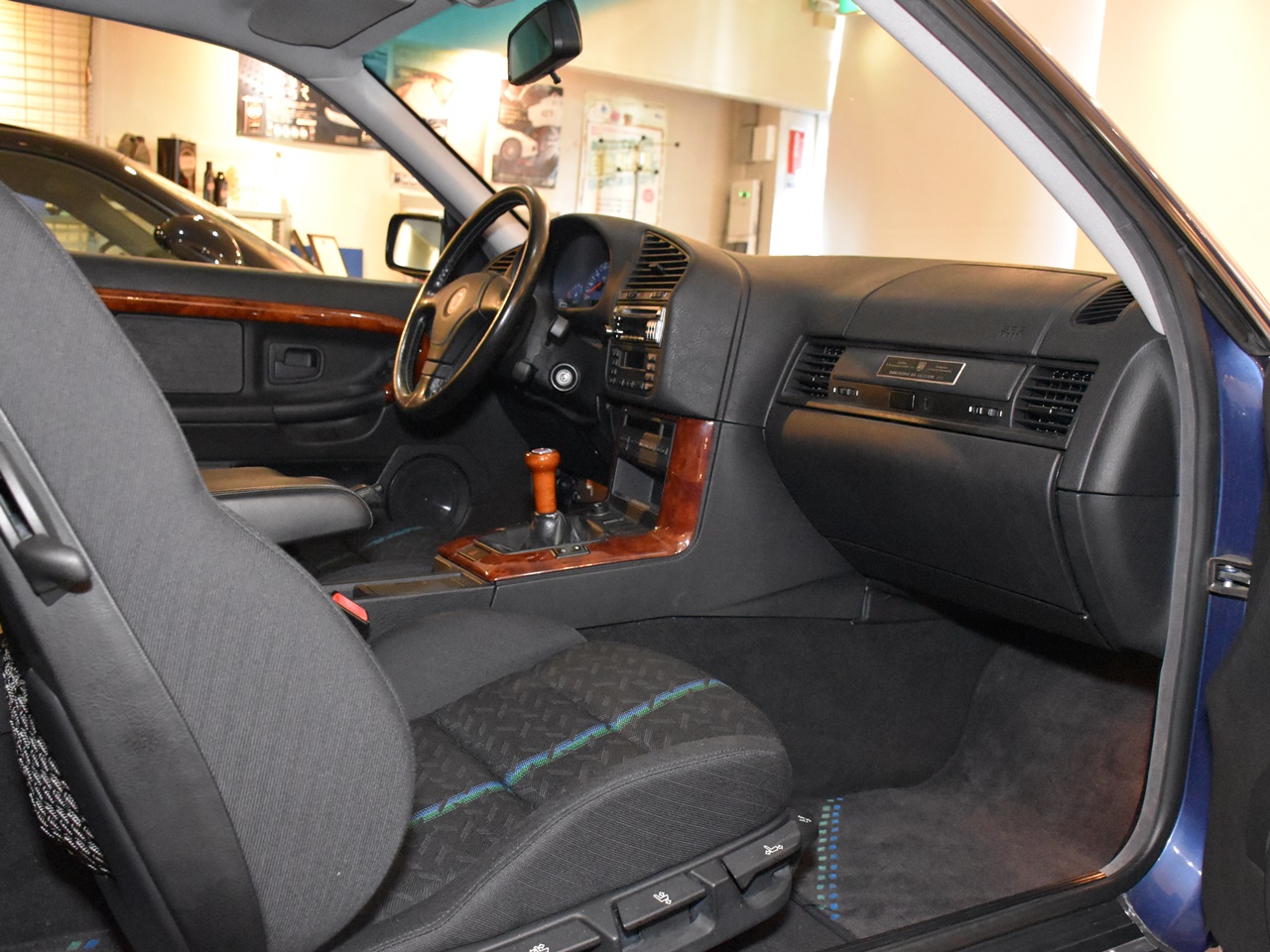 BMWアルピナ　B8