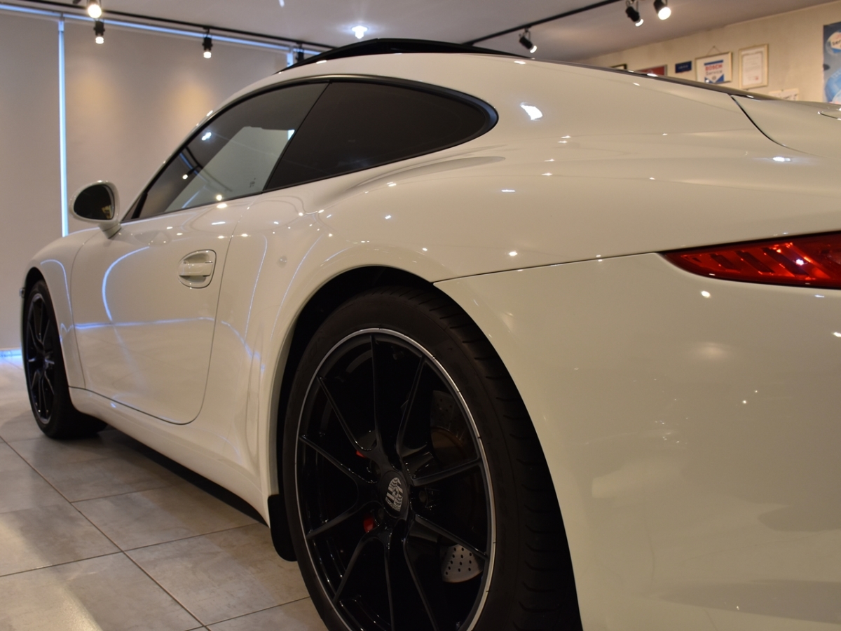 ポルシェ　911(Type991)