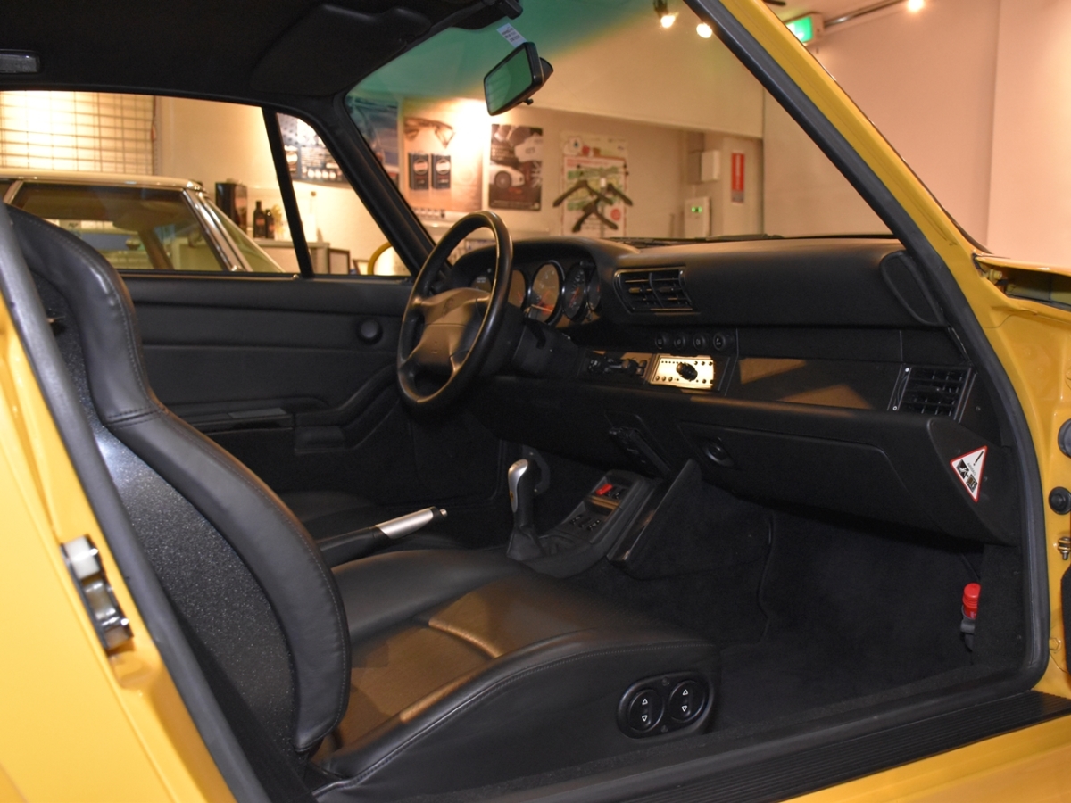 ポルシェ　911(Type993)
