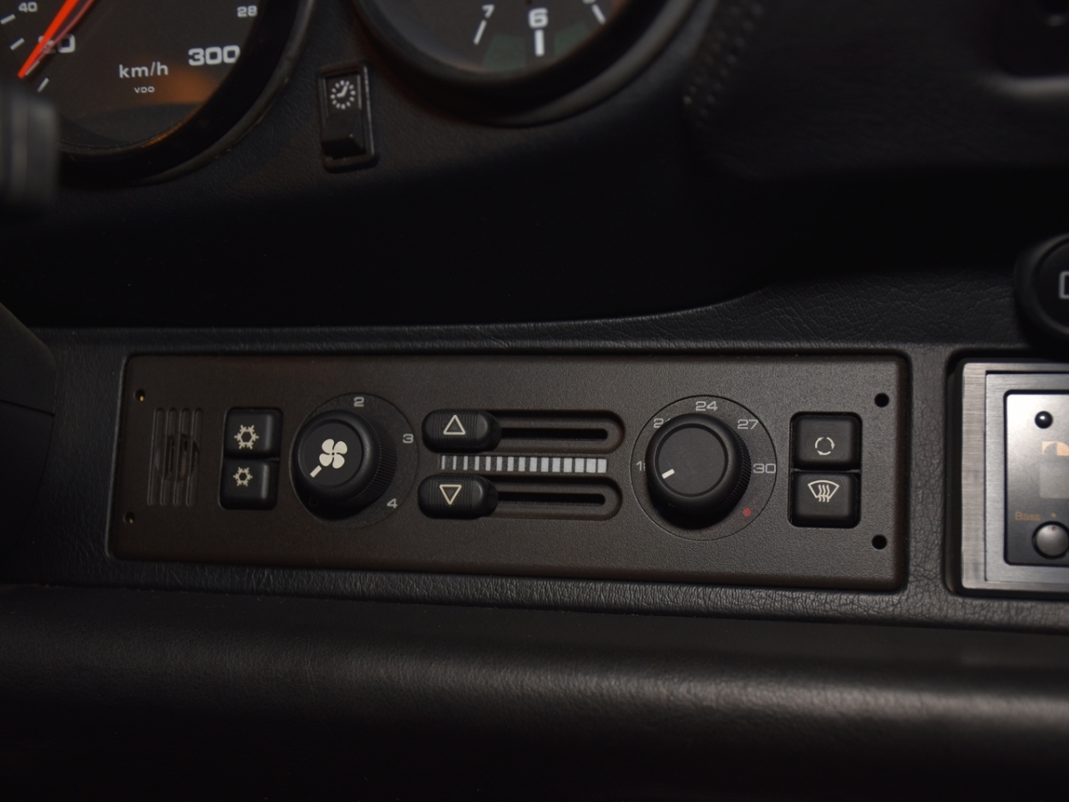 ポルシェ　911(Type993)