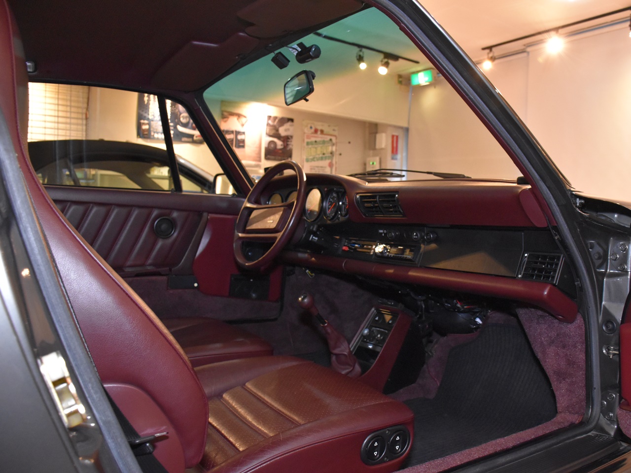 ポルシェ　911(Type930)