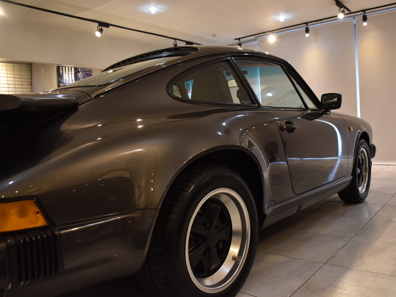 ポルシェ　911(Type930)