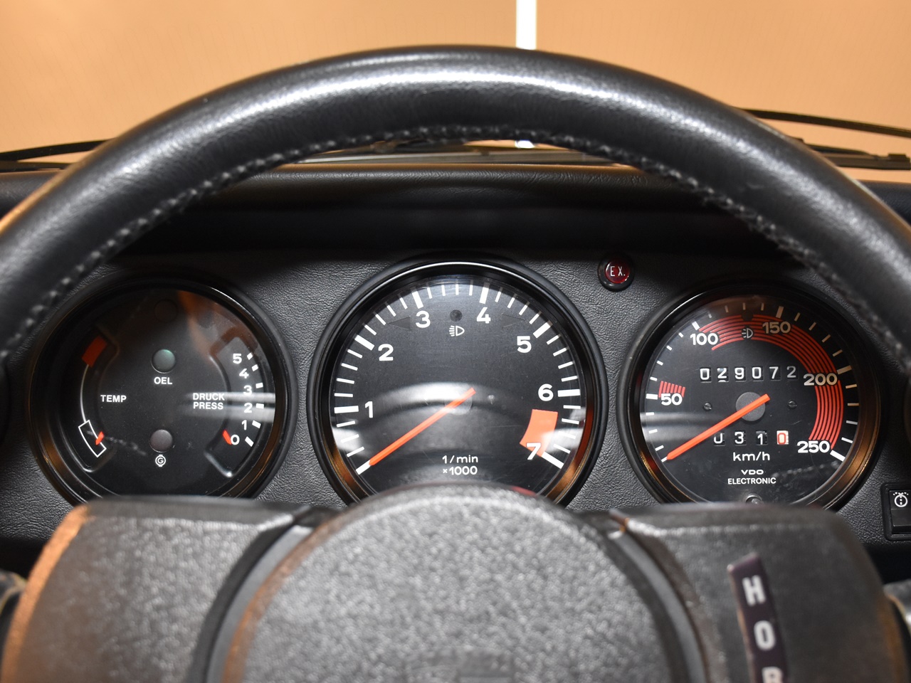 ポルシェ　911(Type930)