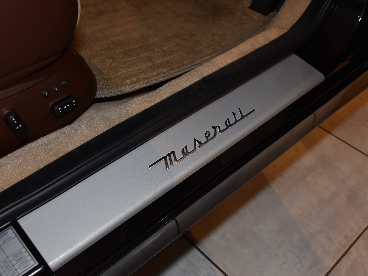 マセラティ　クアトロポルテ