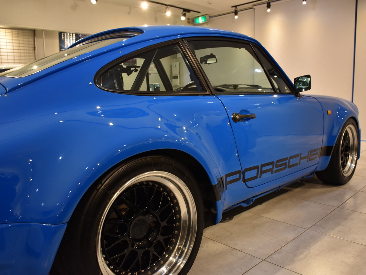 ポルシェ　911(Type930)