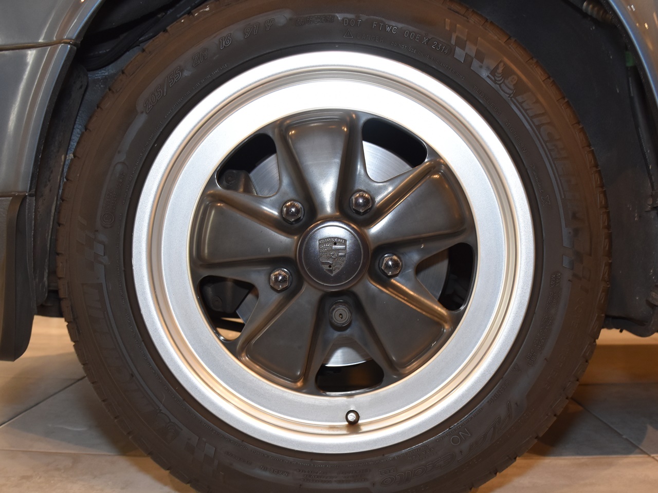 ポルシェ　911(Type930)