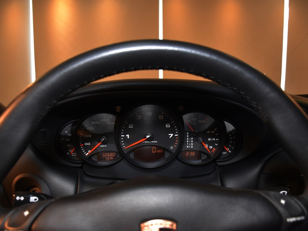 ポルシェ　911(Type996)