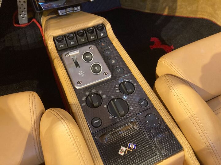 フェラーリ　F355