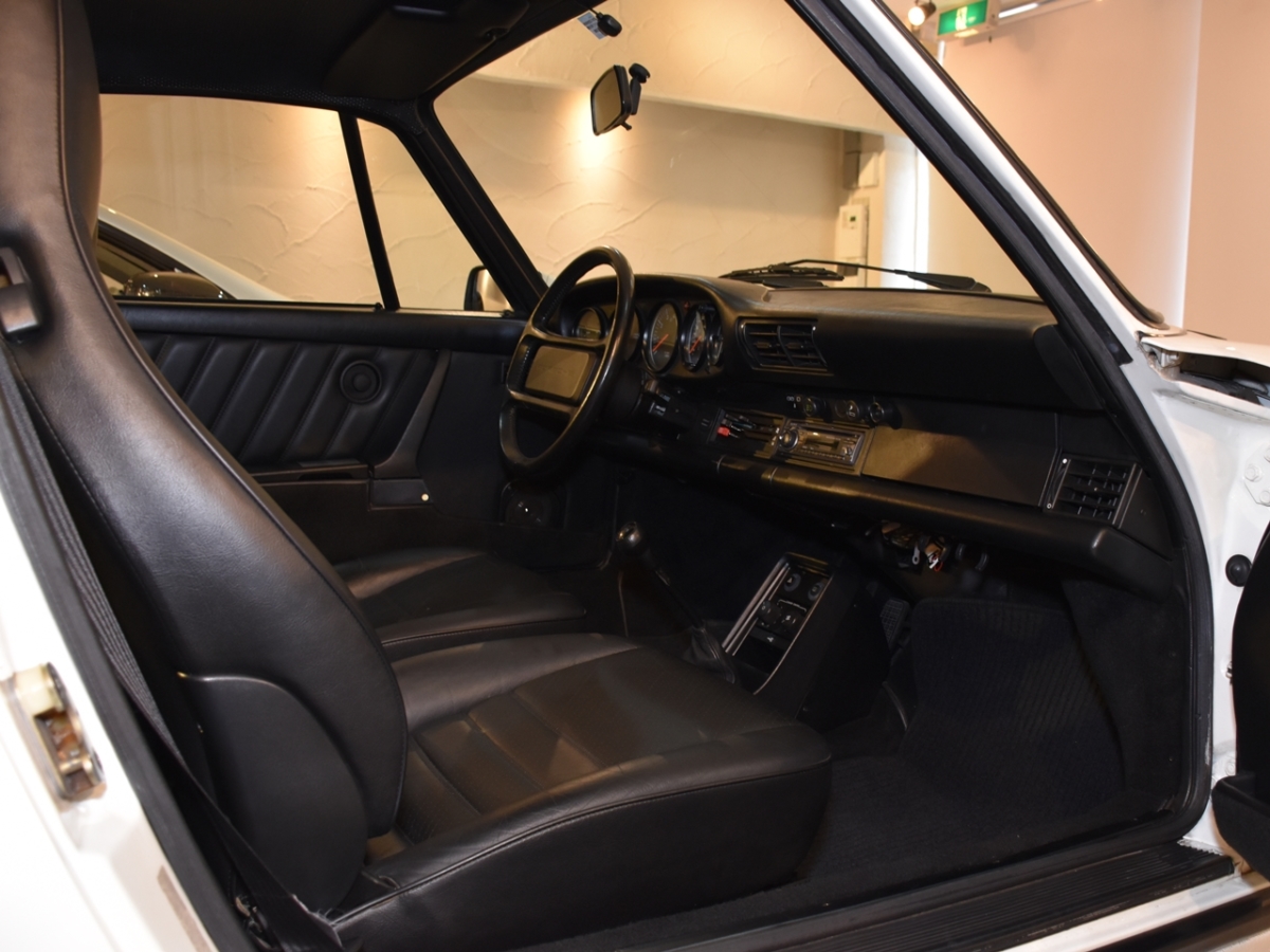 ポルシェ　911(Type930)