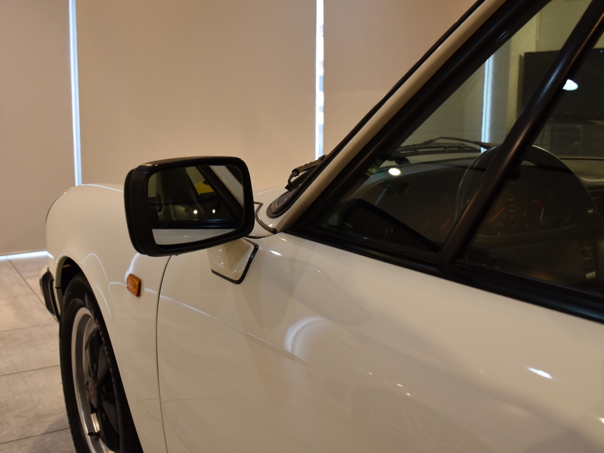 ポルシェ　911(Type930)