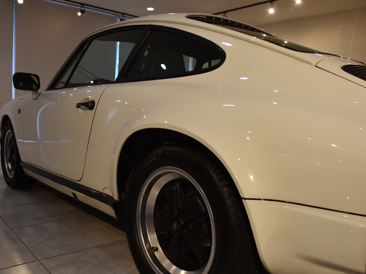 ポルシェ　911(Type930)