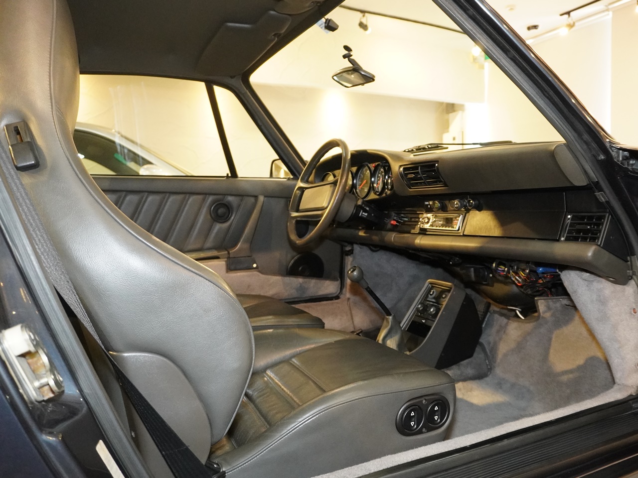ポルシェ　911(Type930)