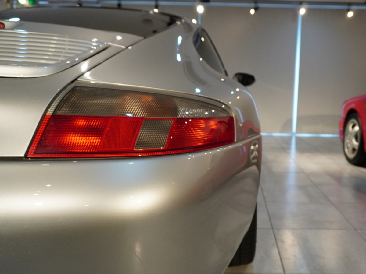 ポルシェ　911(Type996)