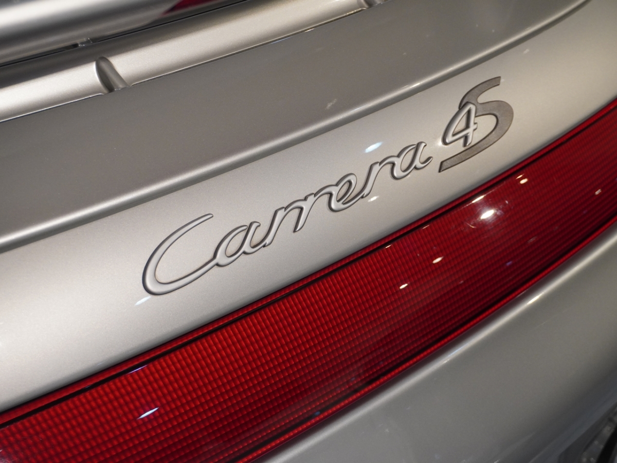 ポルシェ　911(Type996)