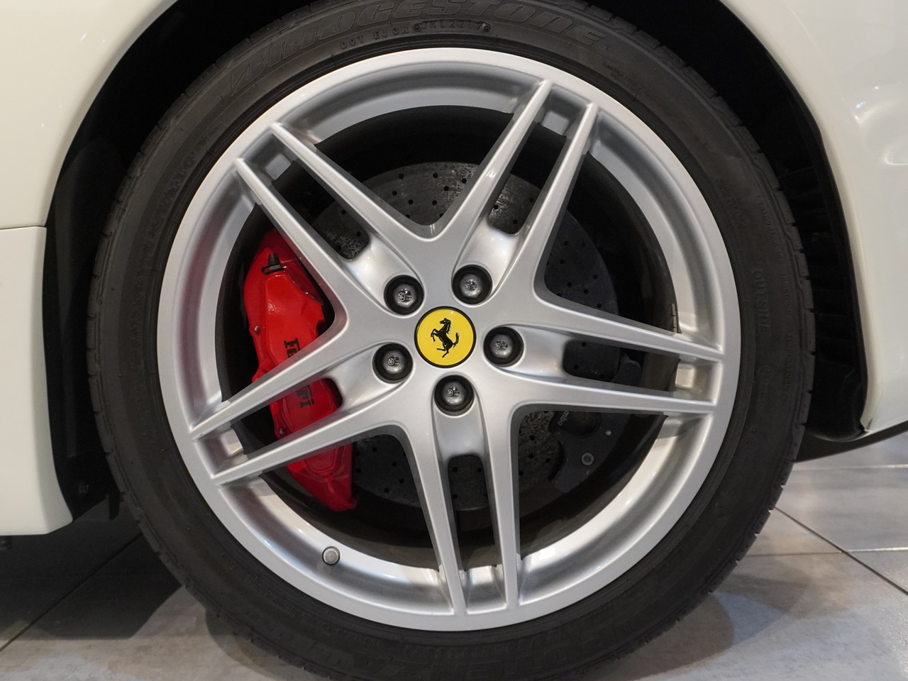 フェラーリ　F430