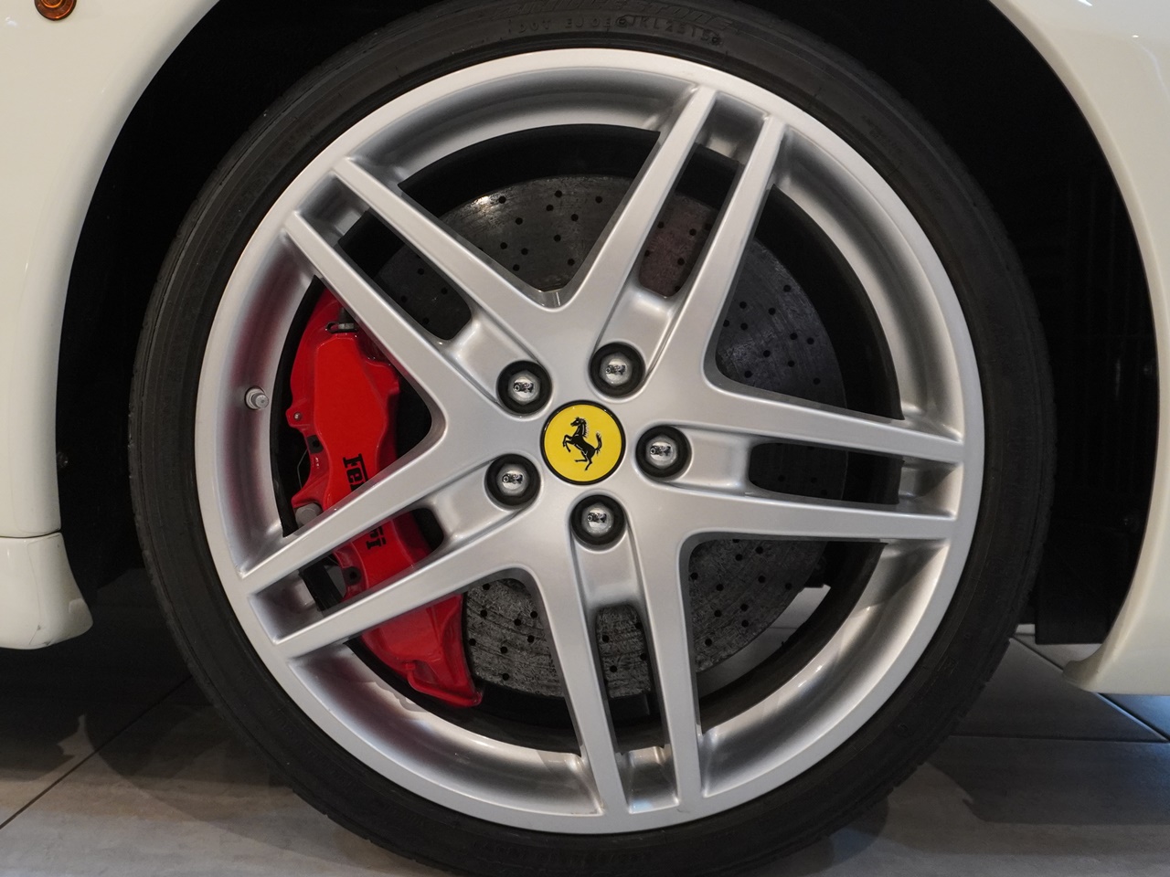 フェラーリ　F430
