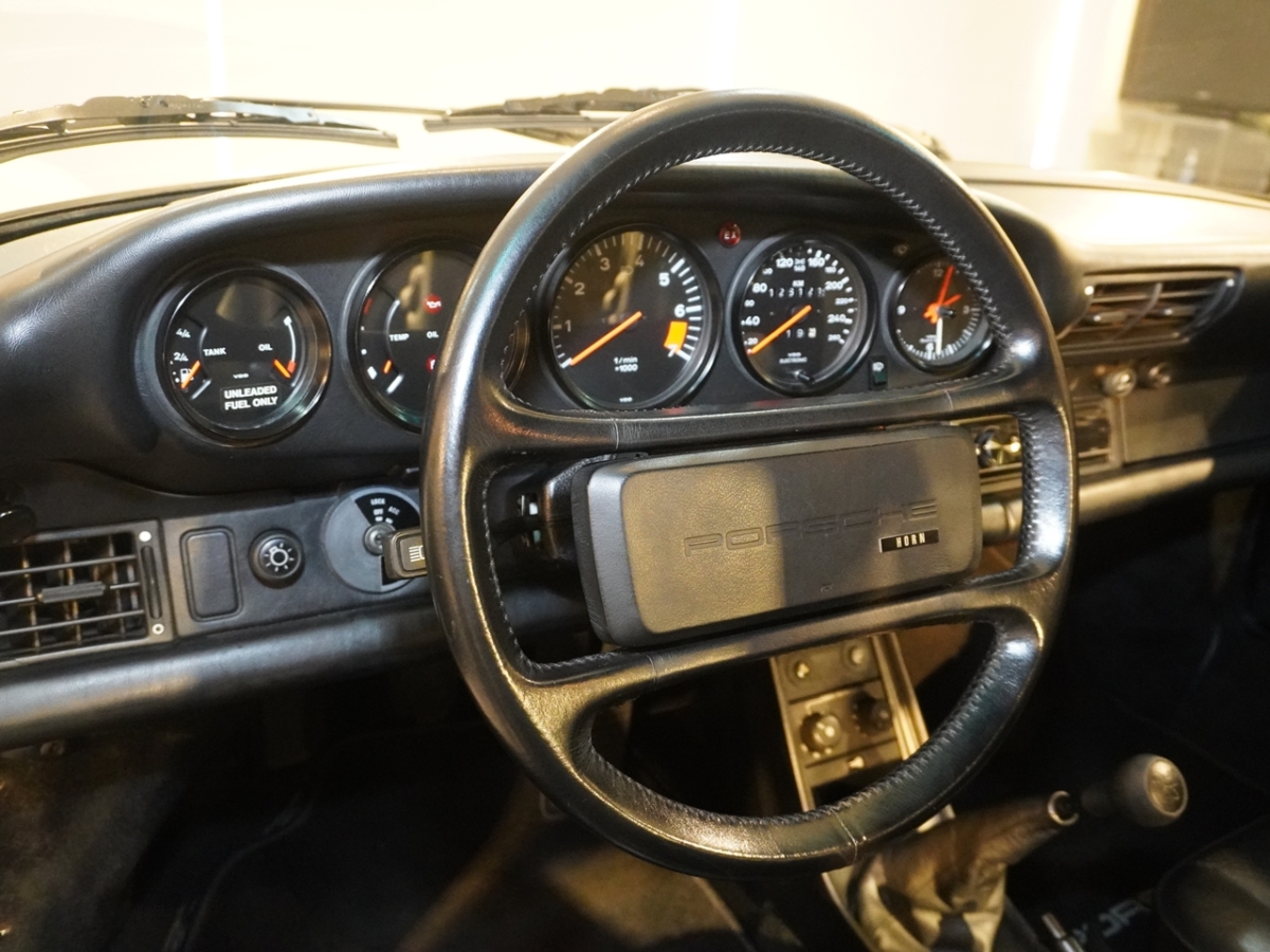 ポルシェ　911(Type930)