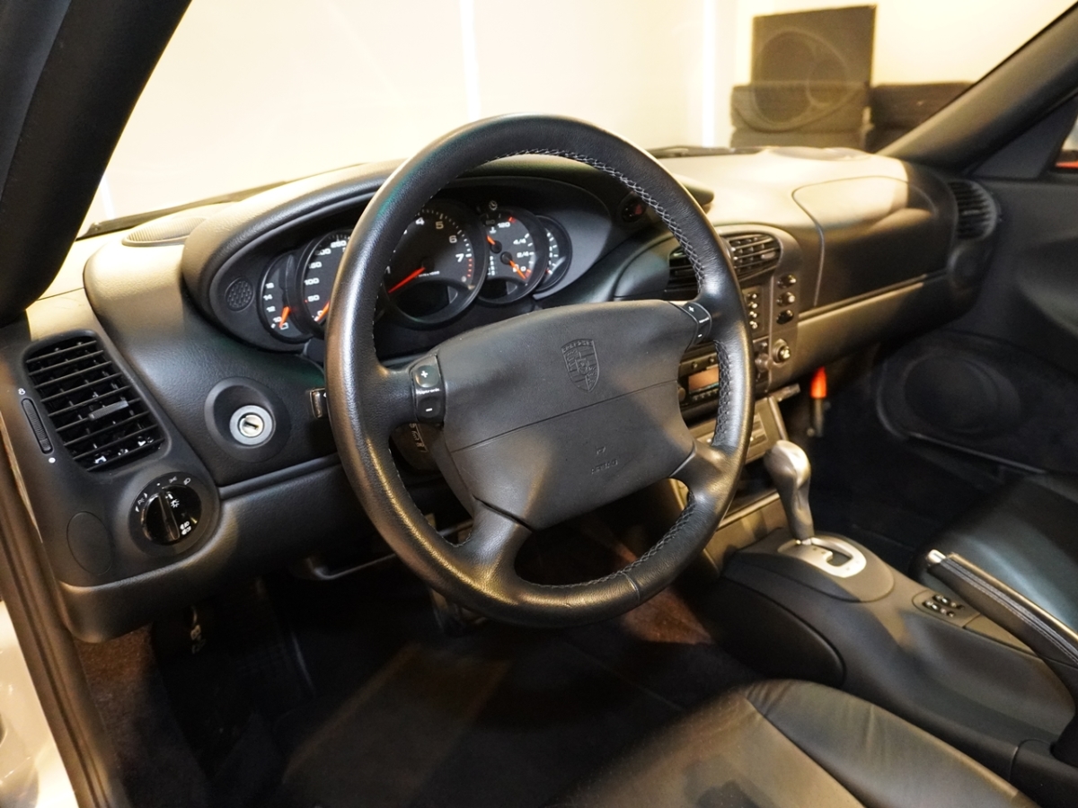 ポルシェ　911(Type996)
