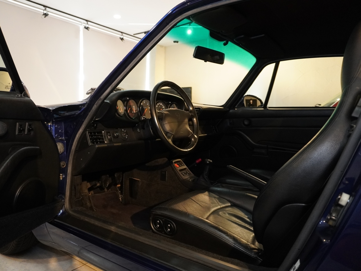 ポルシェ　911(Type993)