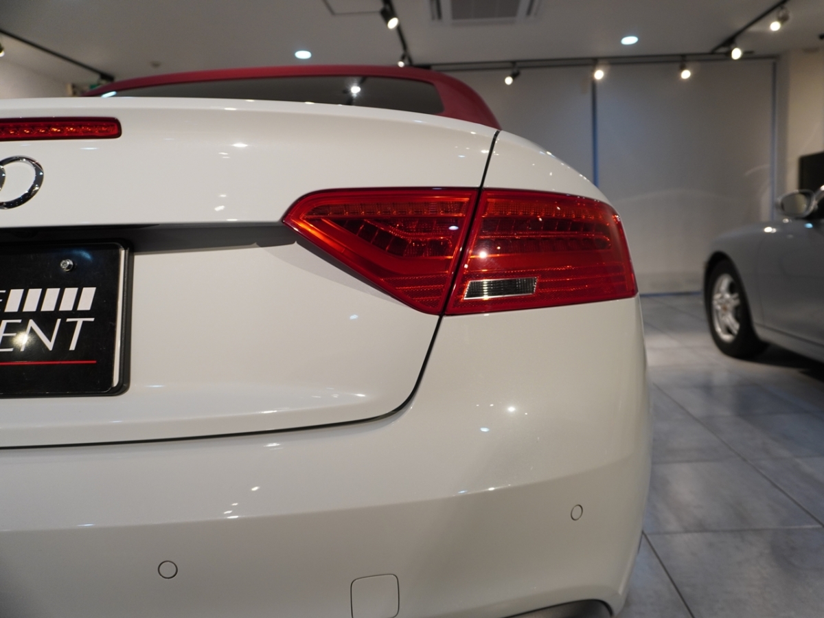 アウディ　S5