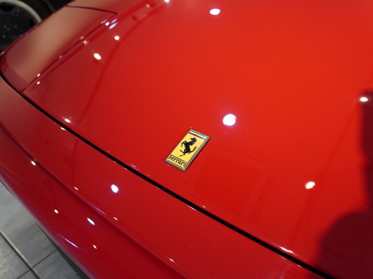 フェラーリ　348