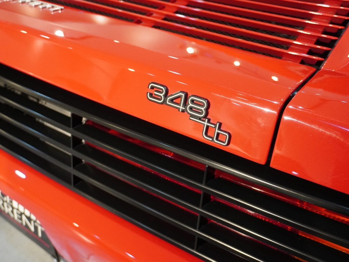 フェラーリ　348