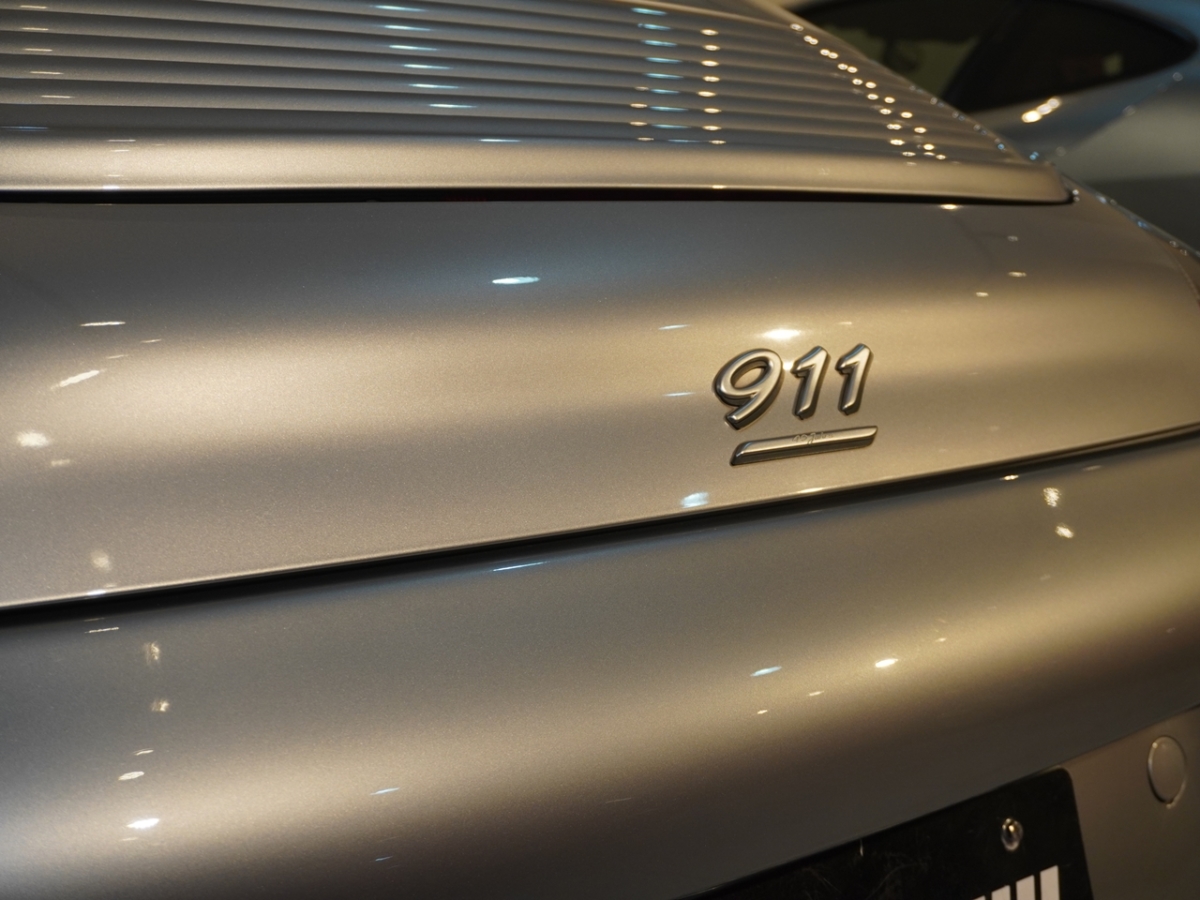 ポルシェ　911(Type996)