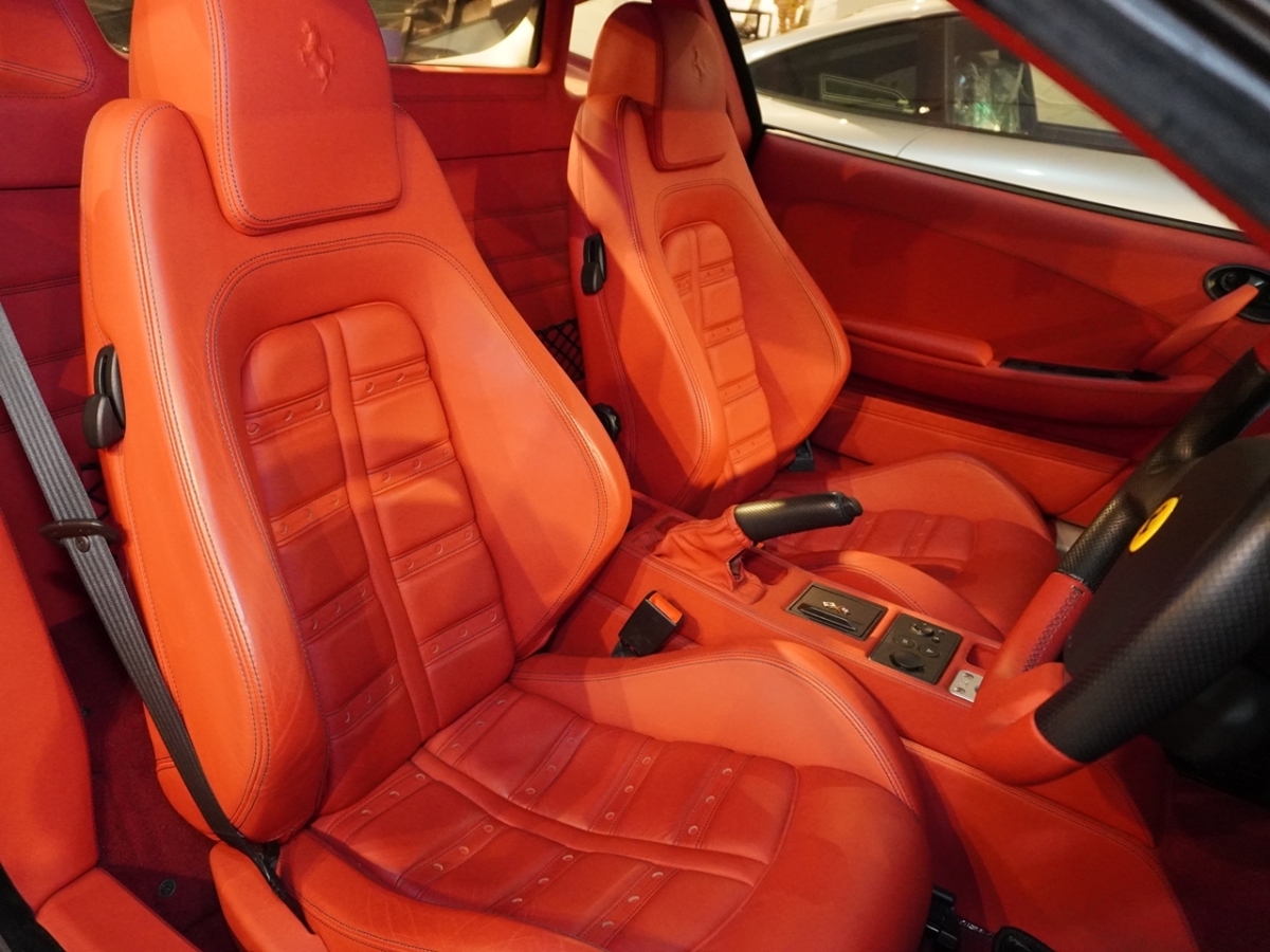 フェラーリ　F430