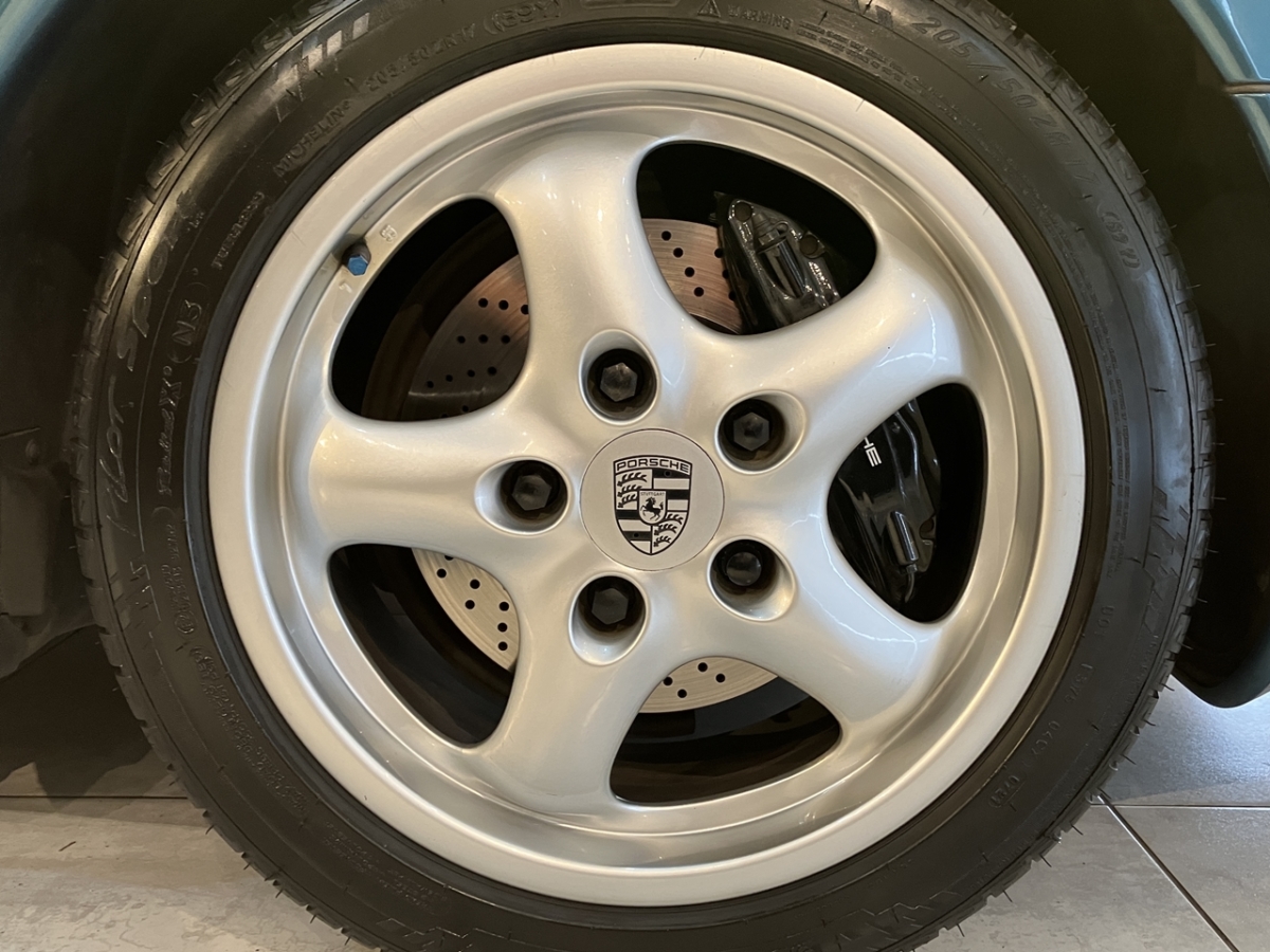 ポルシェ　911(Type993)