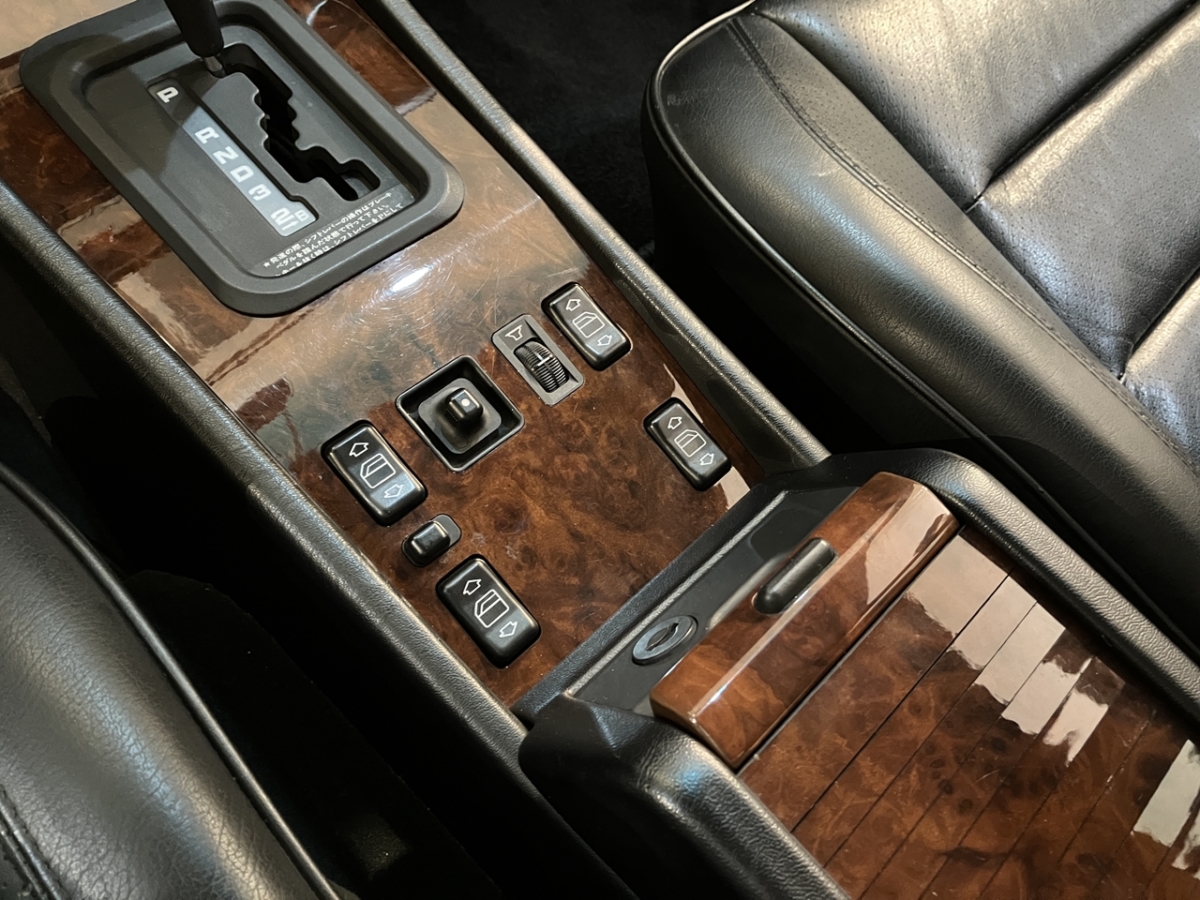 メルセデスベンツ　ミディアムクラス